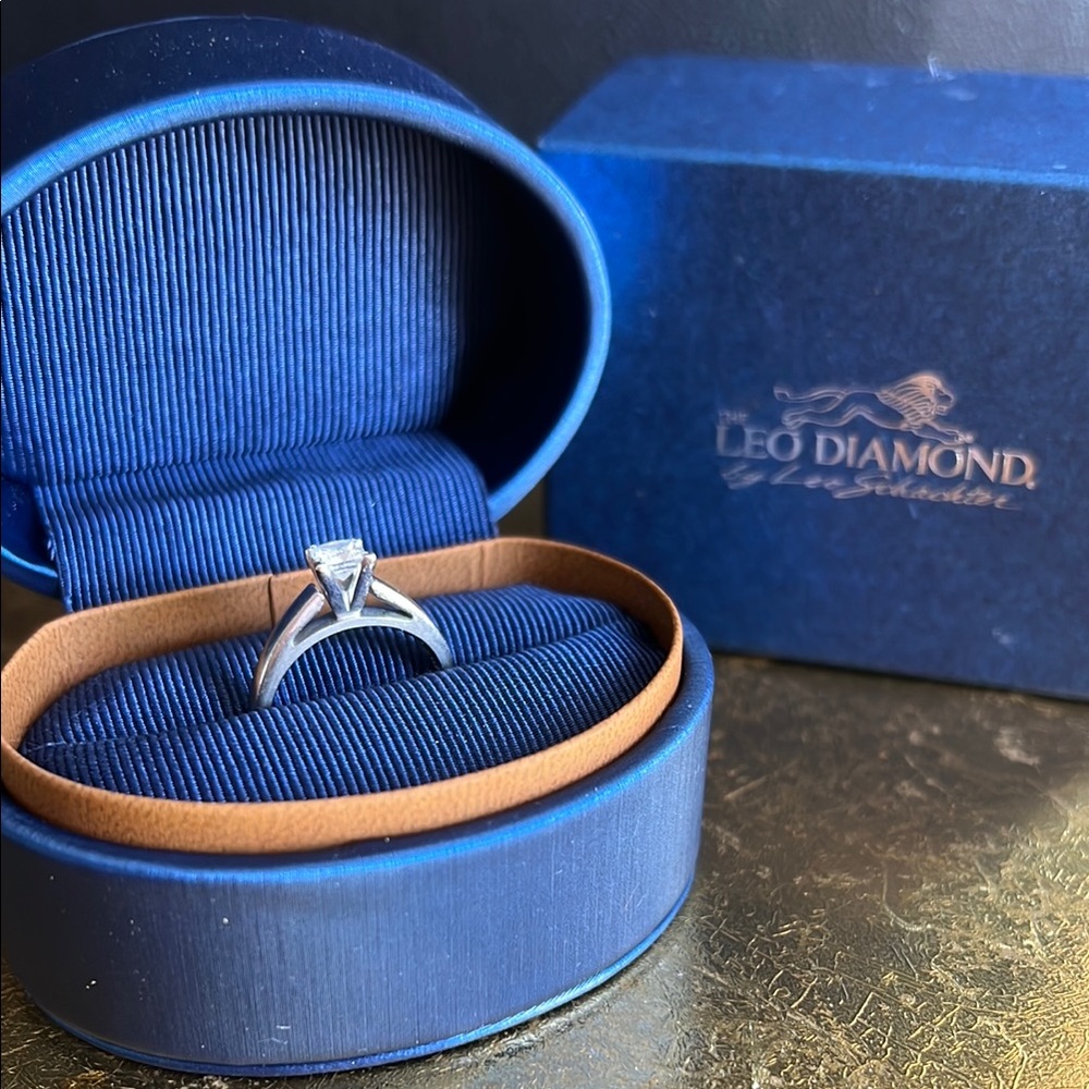Leo Diamond Solitaire Engagement Ring in Blue Box & Appraisal Papers